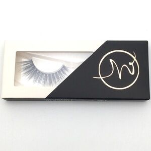 NIB Faux Mink Foxi Lashes Vegan & Cruelty-Free